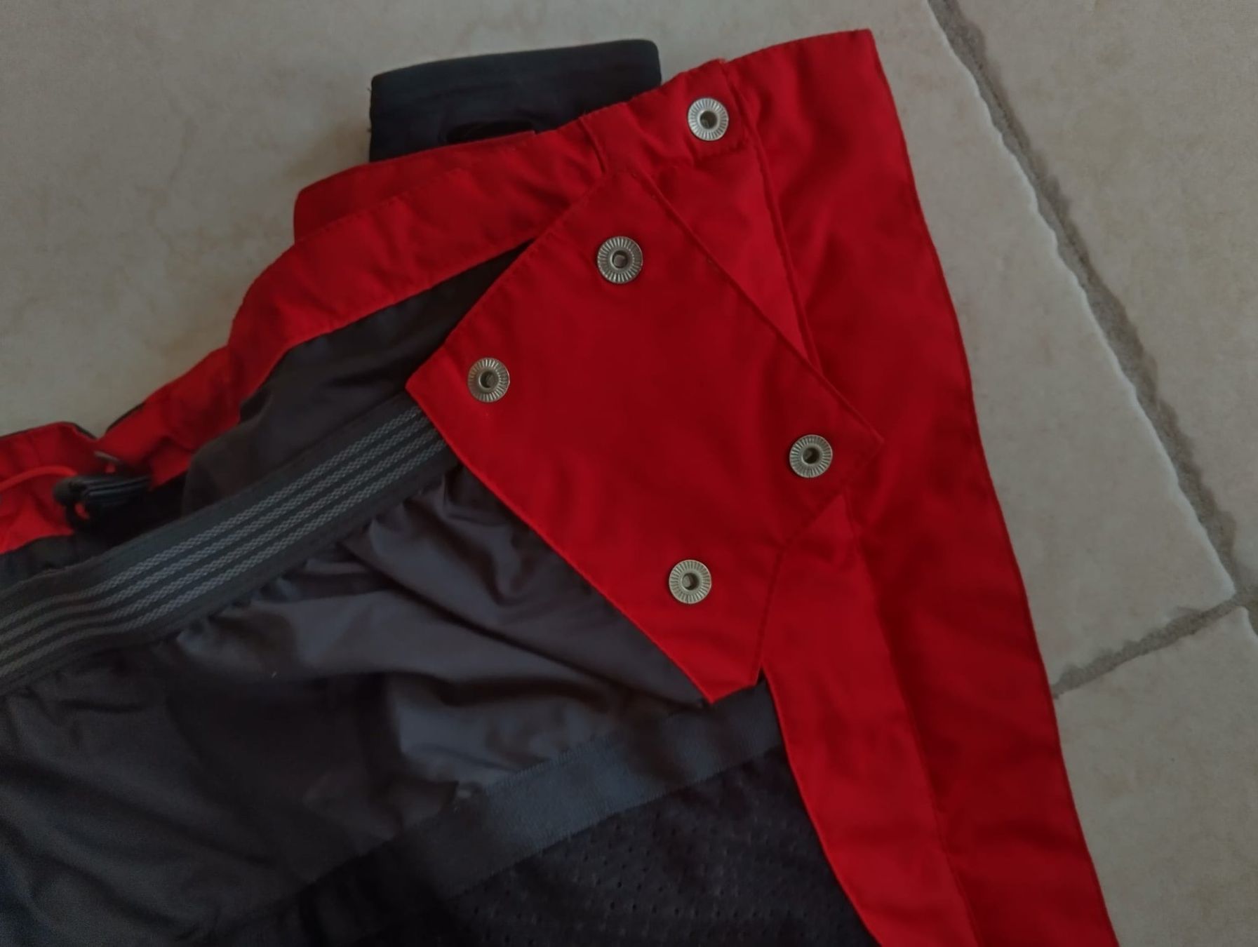 Giacche: Veste de ski Belowzero rouge et blanche, S, neuve – Usato da Colombier NE venduto da Pims2127 4