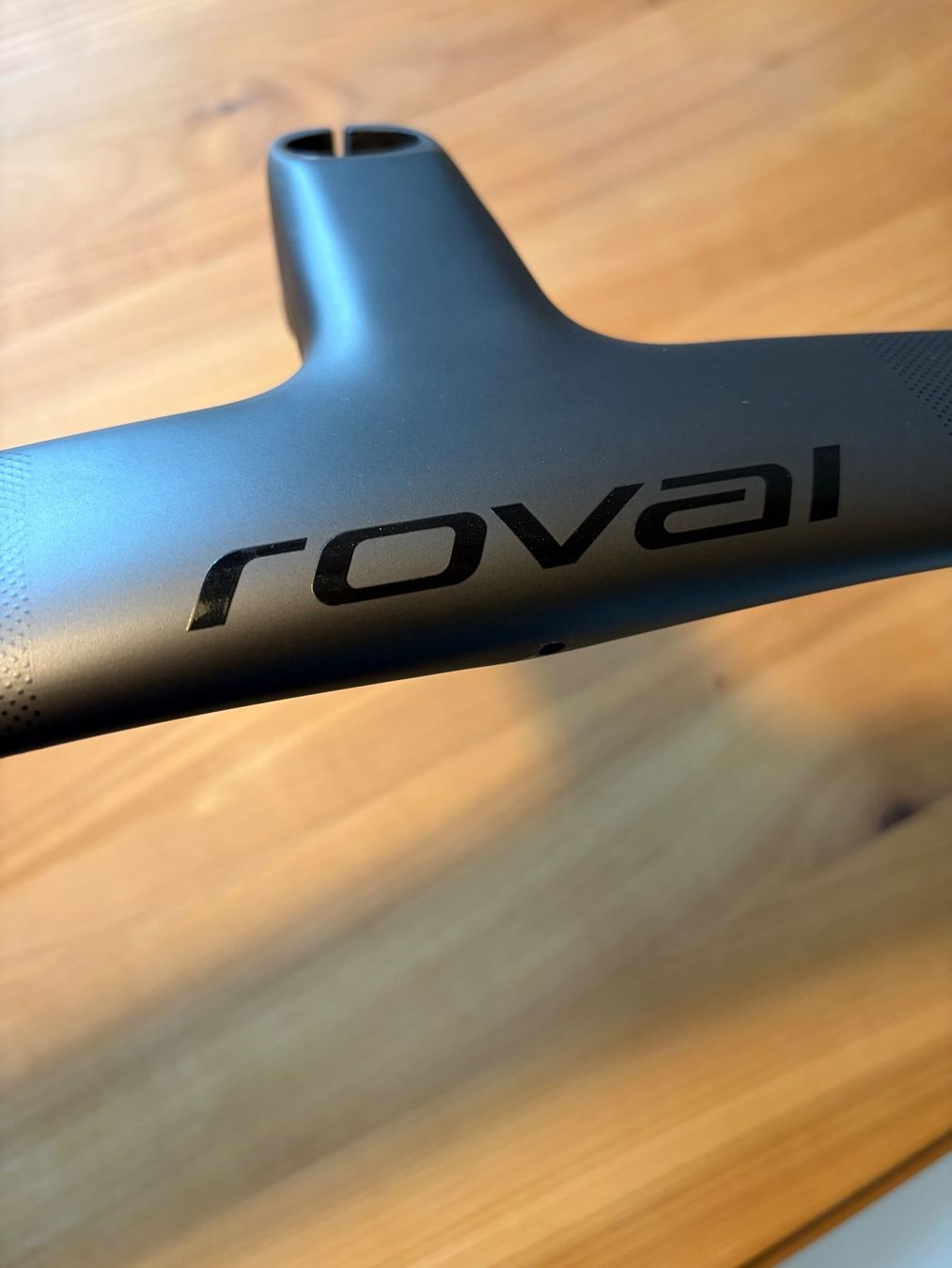 Specialized Pezzi di ricambio: Roval Rapide Cockpit Carbon Lenker – Usato da Bern venduto da Ypf5647 1
