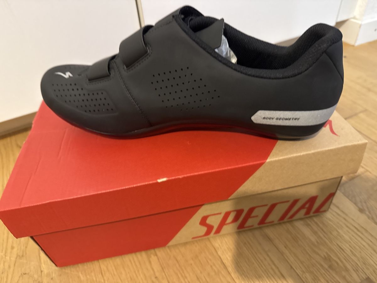 Specialized Scarpe da uomo: Specialized Torch 1.0 Rennradschuhe, Grösse 46, Neue – Nuovo e nell'imballaggio originale da Solothurn venduto da Leo2207 1