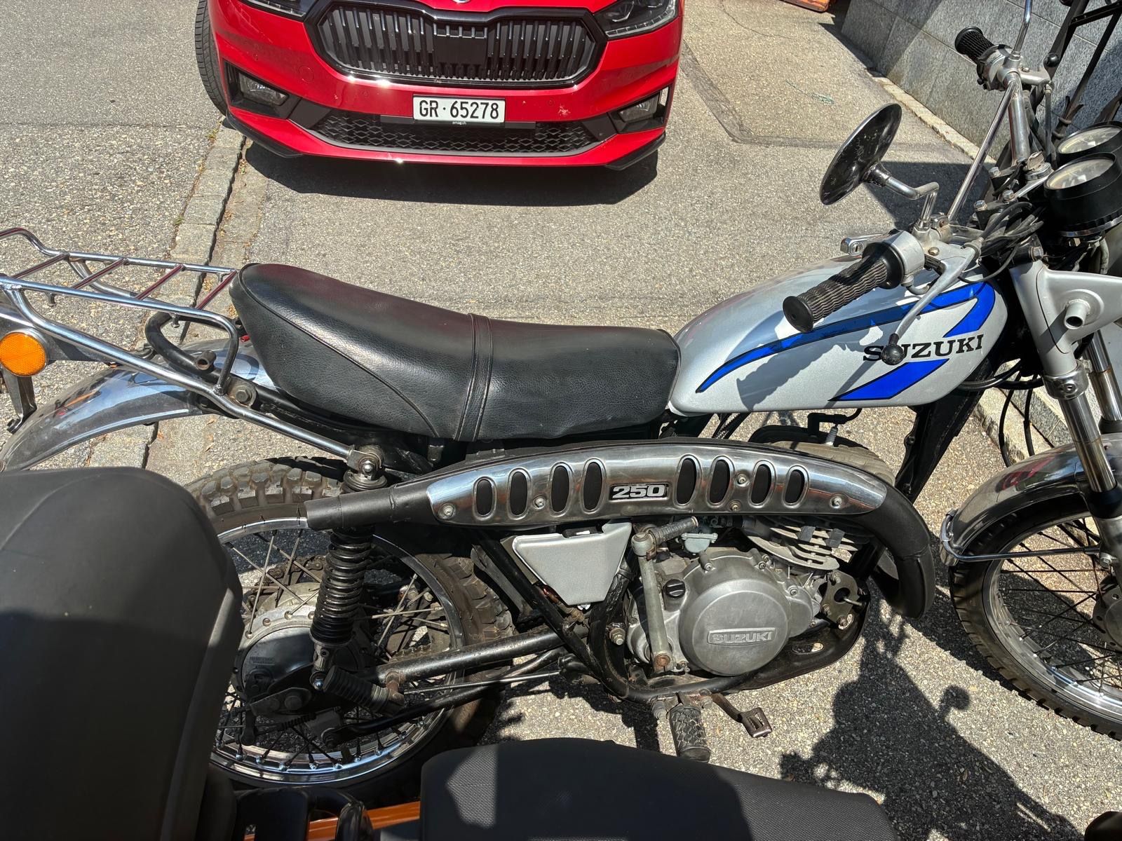 Suzuki Enduro: Suzuki TS 250 – Usato da Tamins venduto da Zelli8 5