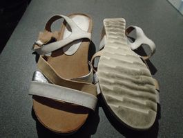 Sandalen Grösse 4, Caprice, braun/weiss/silberfarbig