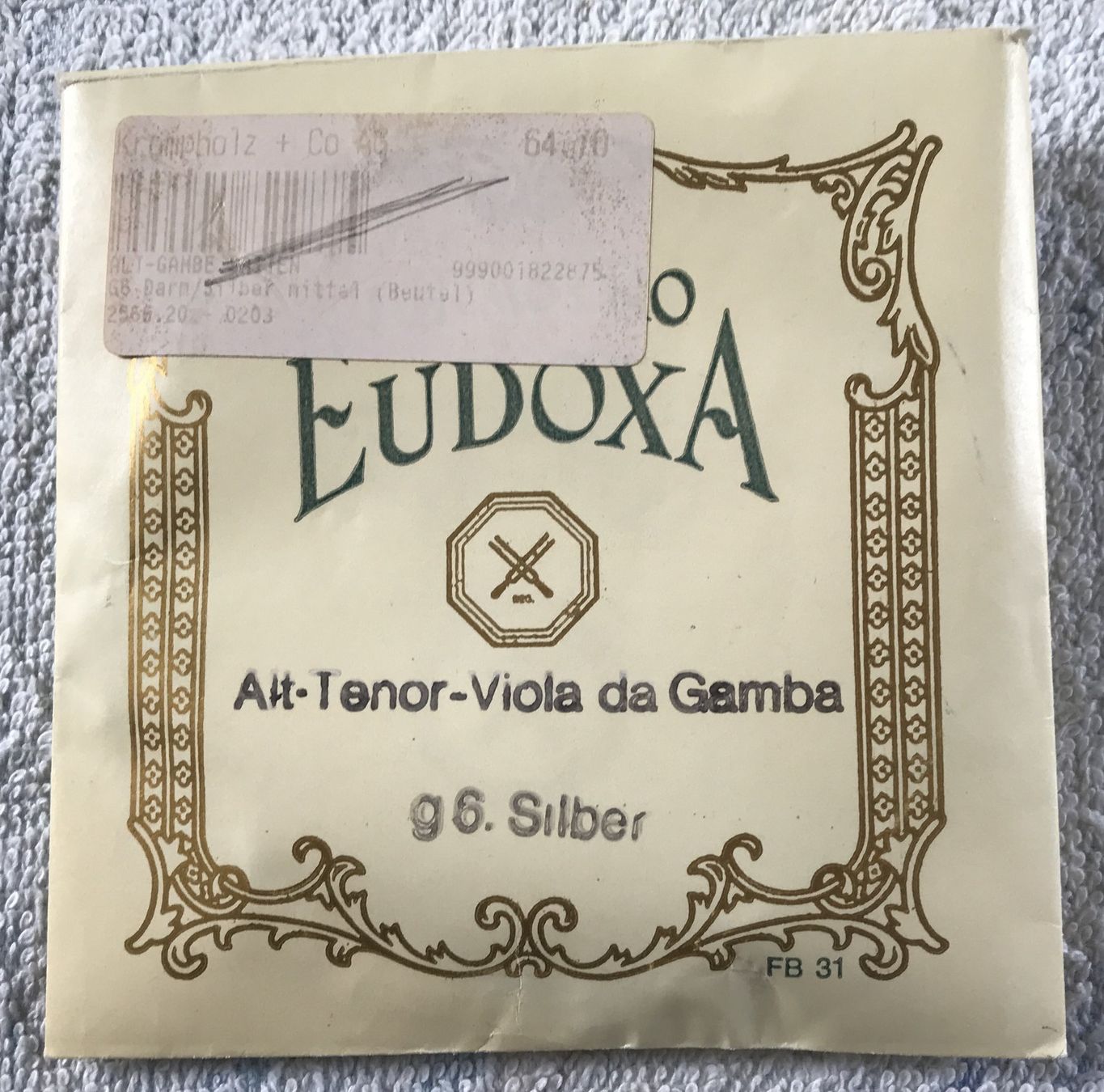 Strumenti musicali: EUDOXA VIOLA DA GAMBA SAITE G6 SILBER NEU & ORIGINALVERPACK – Nuovo e nell'imballaggio originale da Ostermundigen venduto da Kari1937