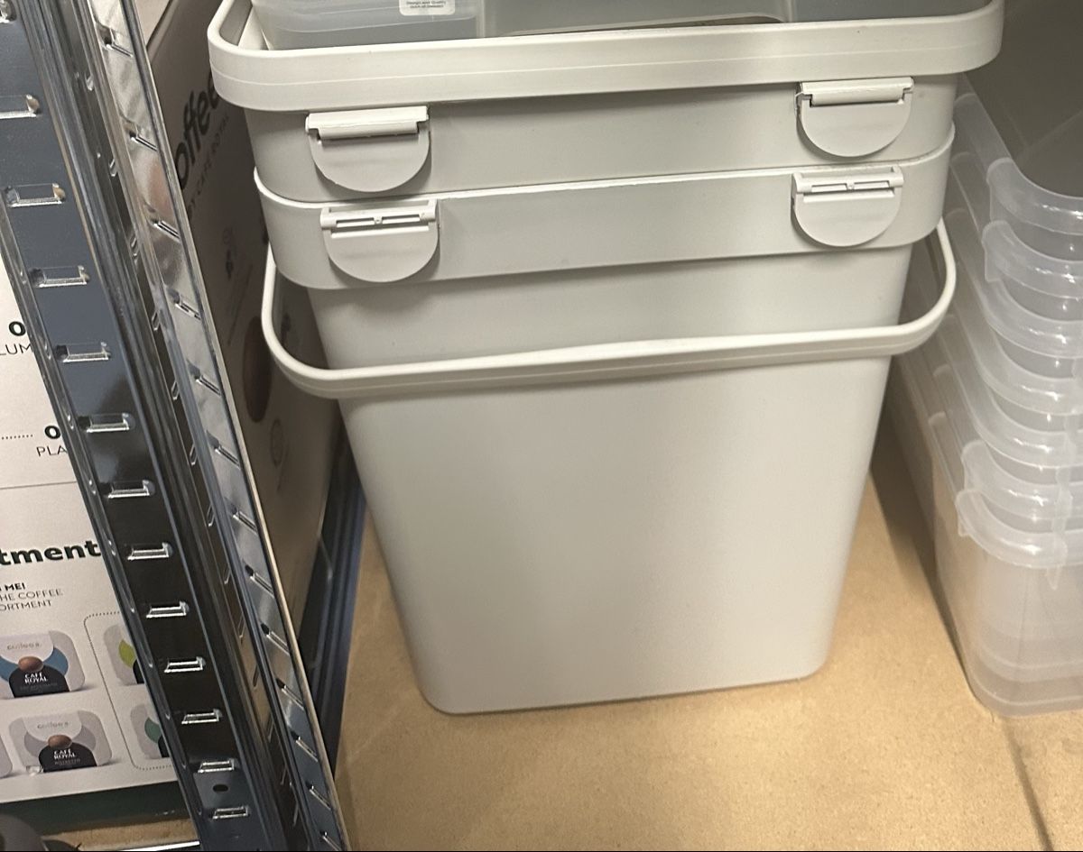 Ikea Behälter & Ähnliches: Aufbewahrungsbehälter grau 22l – Neu (gemäss Beschreibung) aus Pfäffikon ZH von thf_rqs2