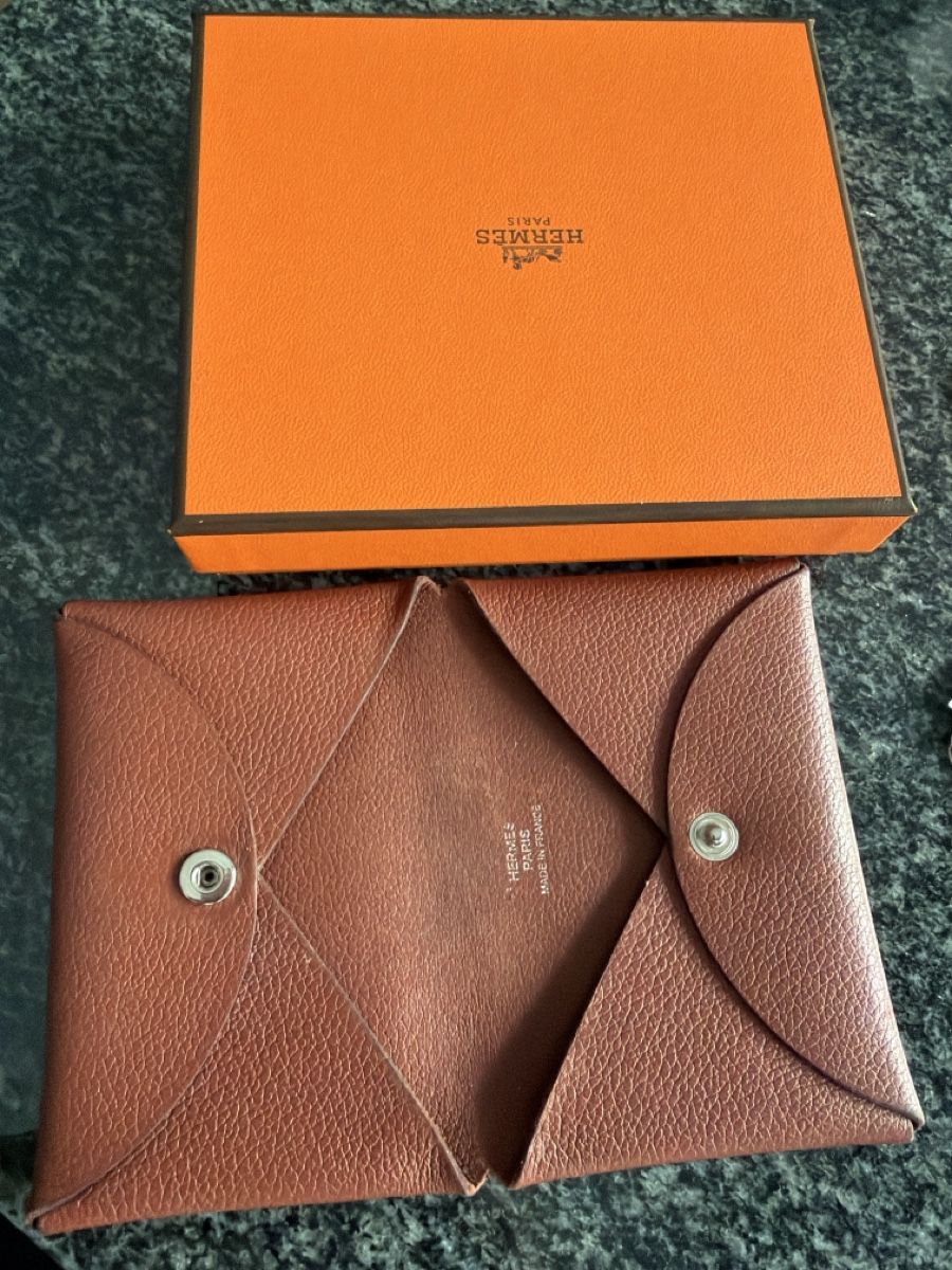 Hermès Portafogli: Hermès leather cardholder – Usato da Genève venduto da val_rp9x 2