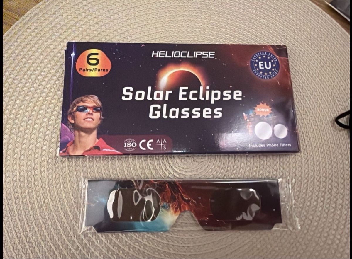 Occhiali & Lenti: 1x Solar Eclipse Glasses - Sonnenfinsternis Brille  – Nuovo e nell'imballaggio originale da Adliswil venduto da nar_m7lp
