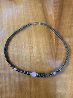 Edles Collier aus Hämatit und Rosenquarz im Sommer-Look.