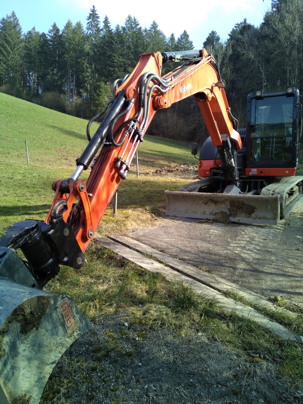 Escavatori: BAGGER 8 TO MIETEN – Usato da Biembach im Emmental venduto da Daewoo75 1
