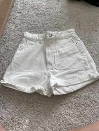 Hot Pants Grösse 34 von Zara