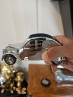 Voiture Troika chromé (à aimant pour agraphe, stylo)