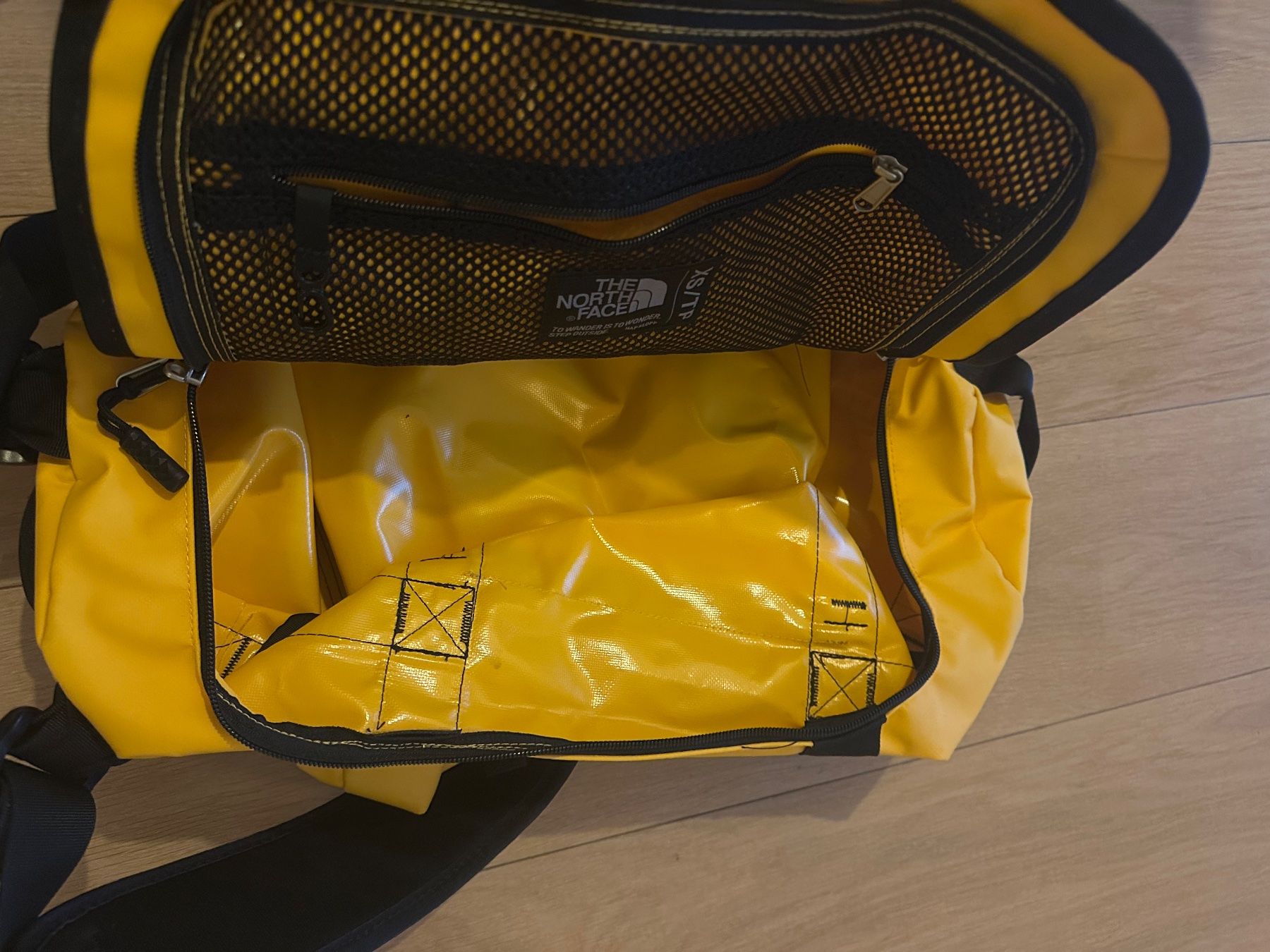North Face Rucksäcke: THE NORTH FACE - Bag Base Camp XS - 31L – Gebraucht aus Chêne-Bougeries von swi_c577 2