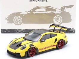 Porsche 911 (992) GT3 RS Weissach-Paket 2024 1:18 Minichamps