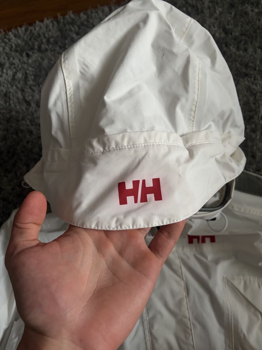 Helly Hansen Jacken: Helly Hansen Jacket M Waterproof Windproof – Gebraucht aus Brislach von edu_t6pq 3