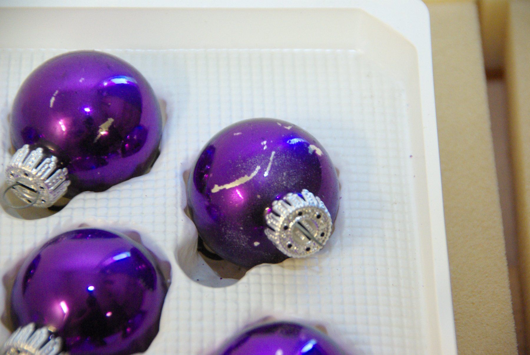 Tutte le decorazioni: Weihnachtkugeln violett, Glas-Baumschmuck – Usato da Herisau venduto da Cevianer1844 5