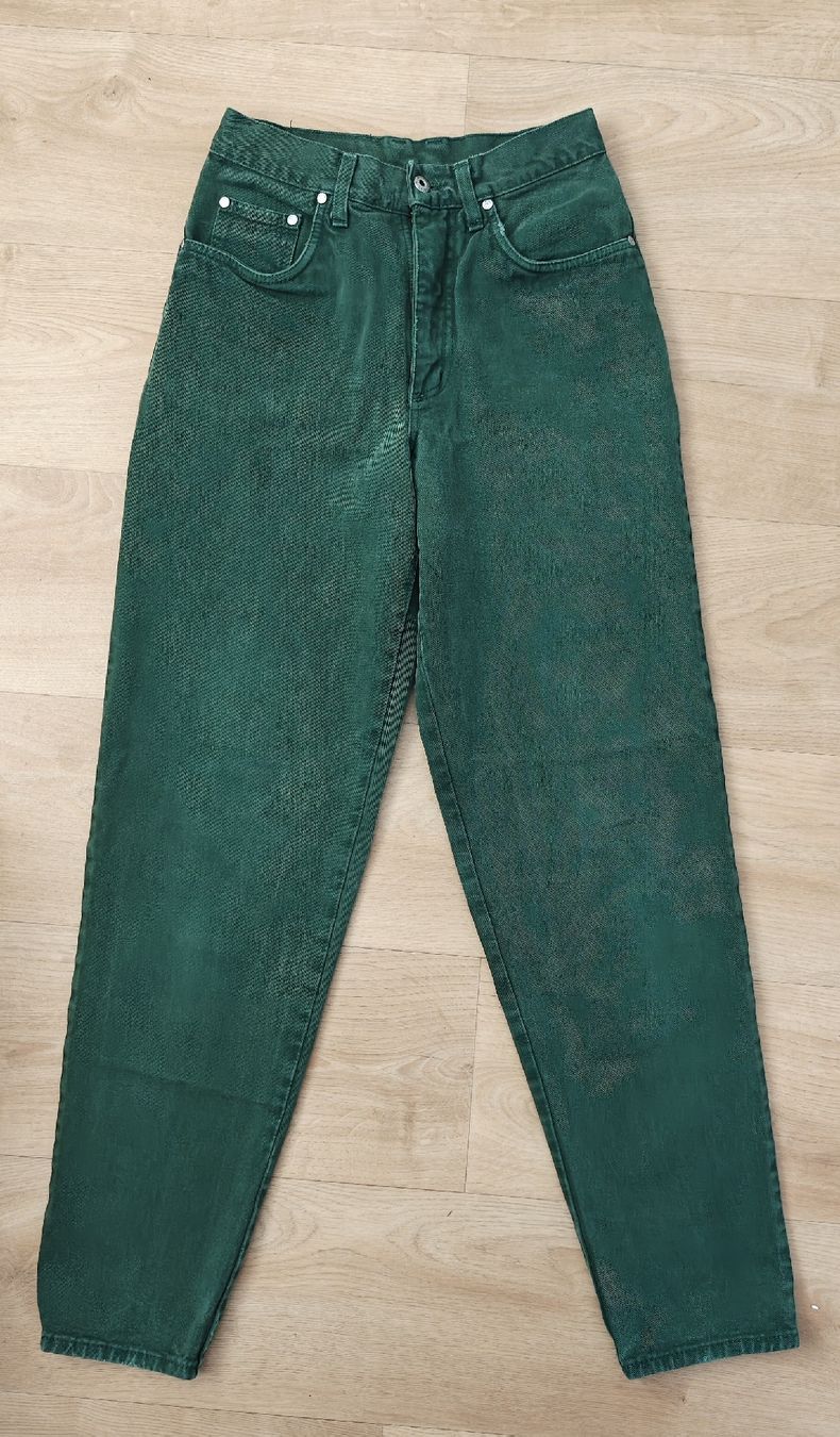 Jeans: High Waisted Green Jeans S – Usato da Zürich venduto da seconda_chance