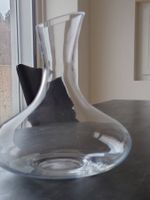 Elegante Glaskaraffe für Wasser oder Wein - neuwertig!