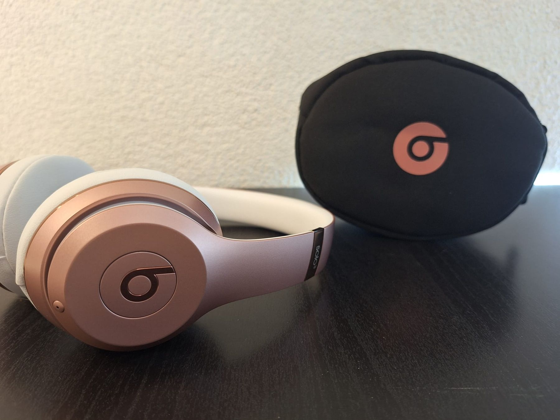 Beats Cuffie: Beats Solo3 Wireless Kopfhörer Rose Gold gebraucht – Usato da Horw venduto da phi_z2qn 2