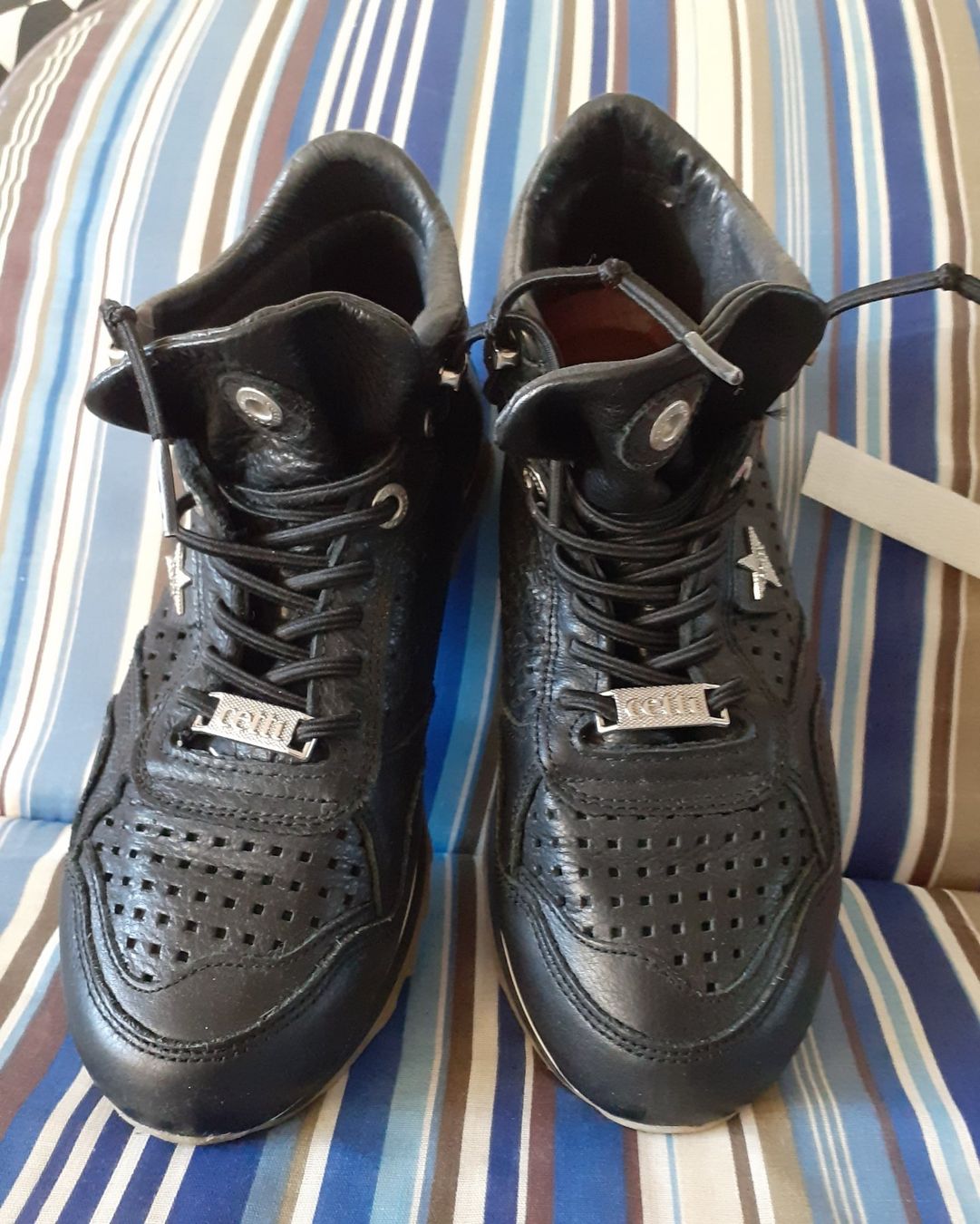 Damenschuhe: Cetti Leadersneaker, 36 – Gebraucht aus Bern von Solarsystem 2
