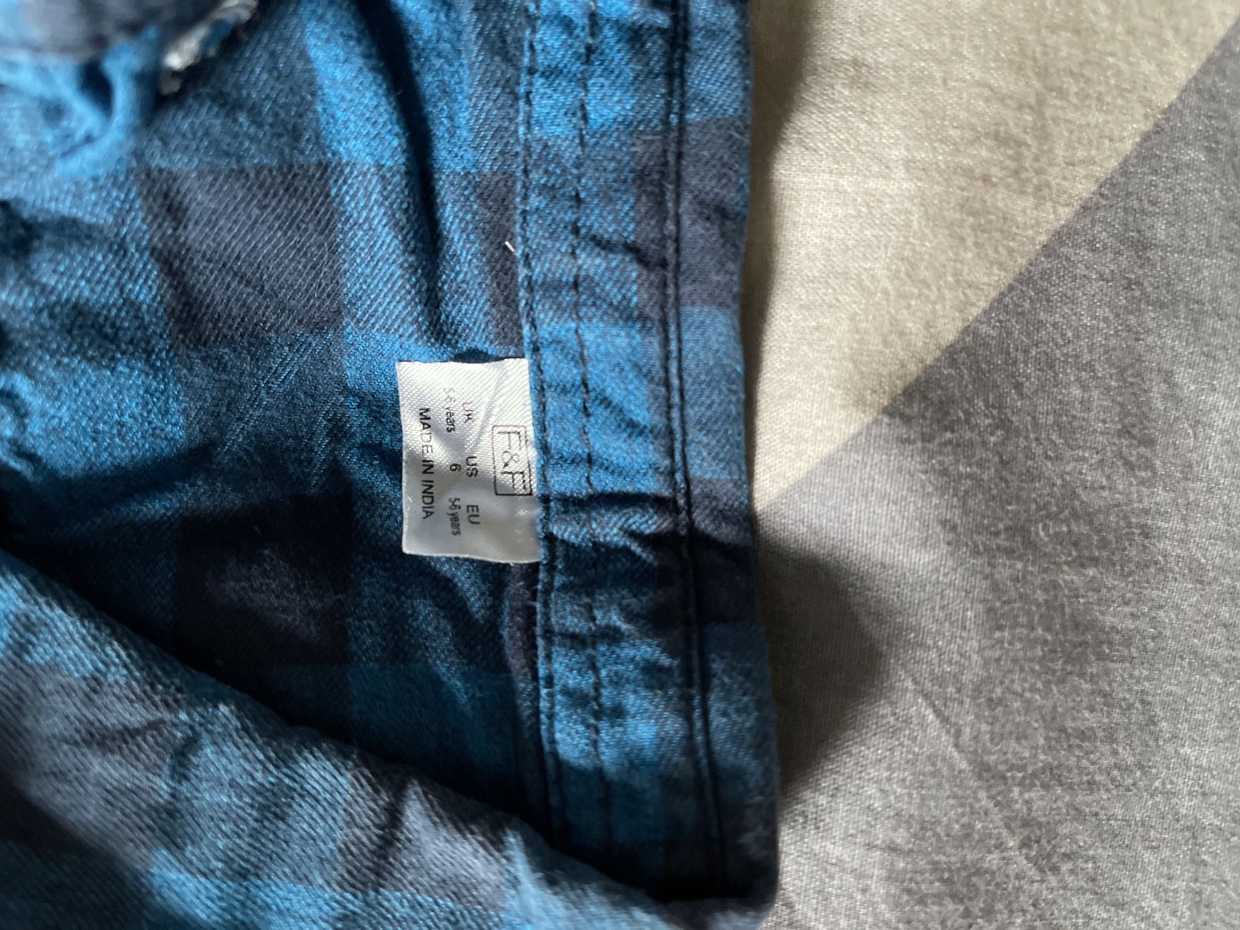 Camicie, T-shirt & Polo: Chemise garçon 5-6 ans – Usato da MARLY venduto da AISLEE 1