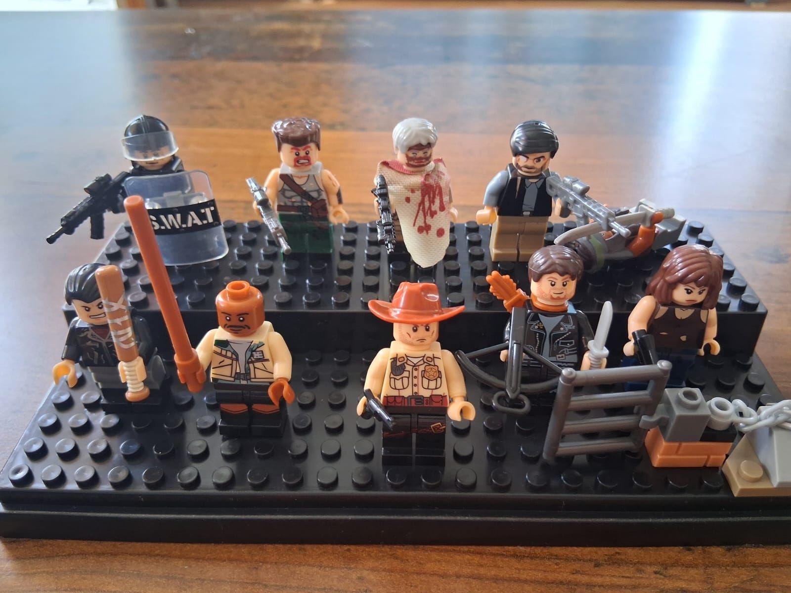 Baukästen: Walking Dead Minifigures Set – Neu (gemäss Beschreibung) aus Wolfenschiessen von 2-stroke-garage 2