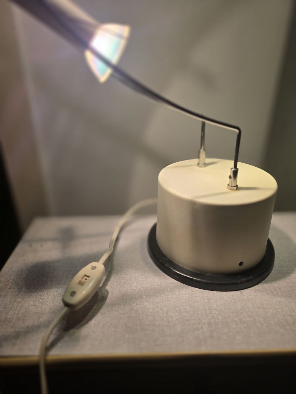 Lampade: Super coole halogen Lampe – Usato da Biel/Bienne venduto da alexriveros2 2