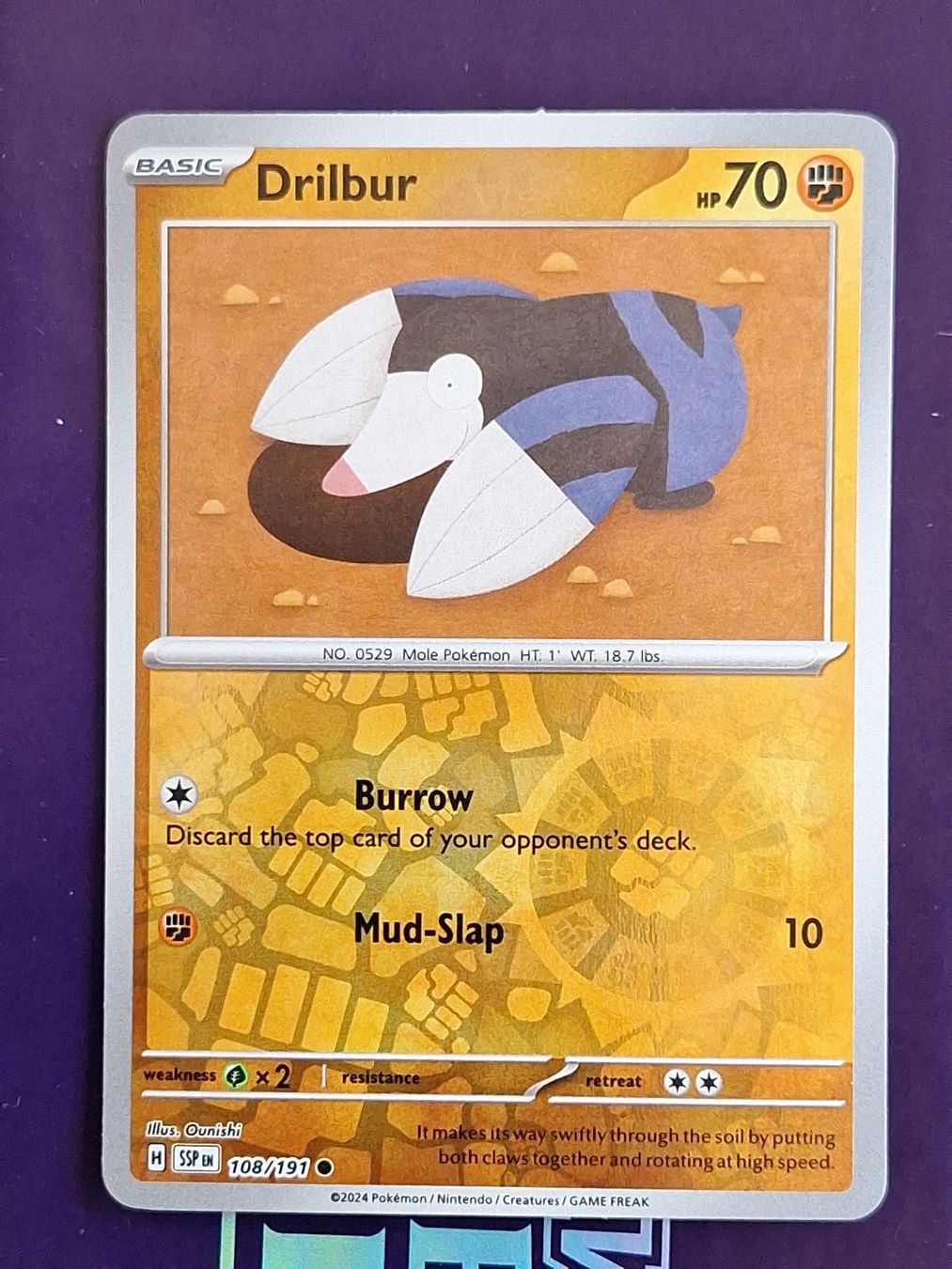 Pokémon Carte collezionabili: Drilbur - Reverse Holo - Pokemon Surging Sparks – Usato da Altstätten SG venduto da GGsGameshop