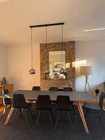 Table et 8 chaises BOLIA