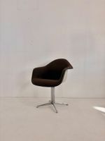 Eamse DAL chair 