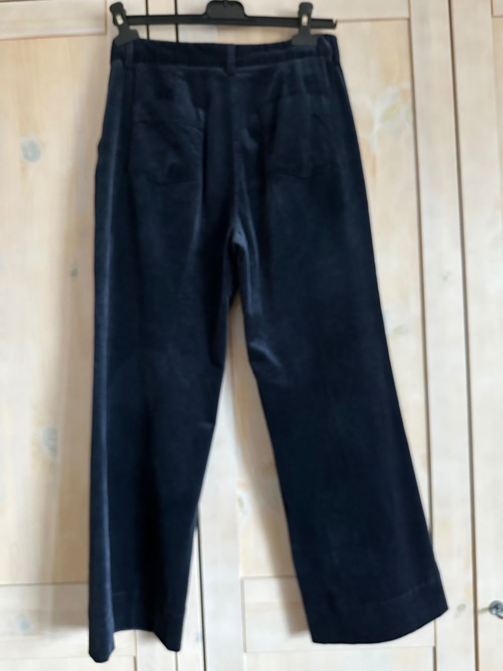 Hosen: Wunderschöne Cordhose von Antonelli in dunkelblau – Gebraucht aus Niederteufen von nana65 1