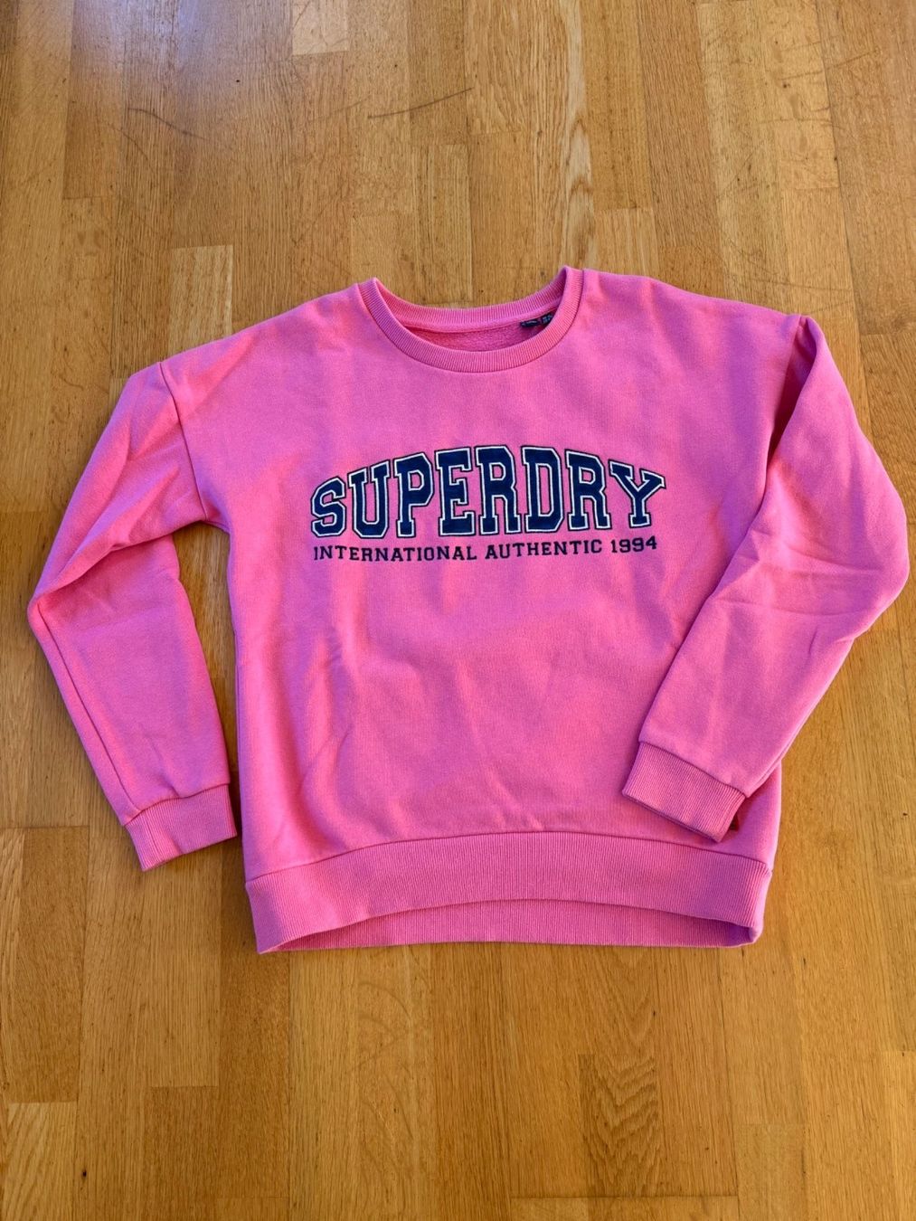 Superdry Maglioni & Felpe: Superdry Sweatshirt – Usato da Spiez venduto da HomeShoppingSpiez
