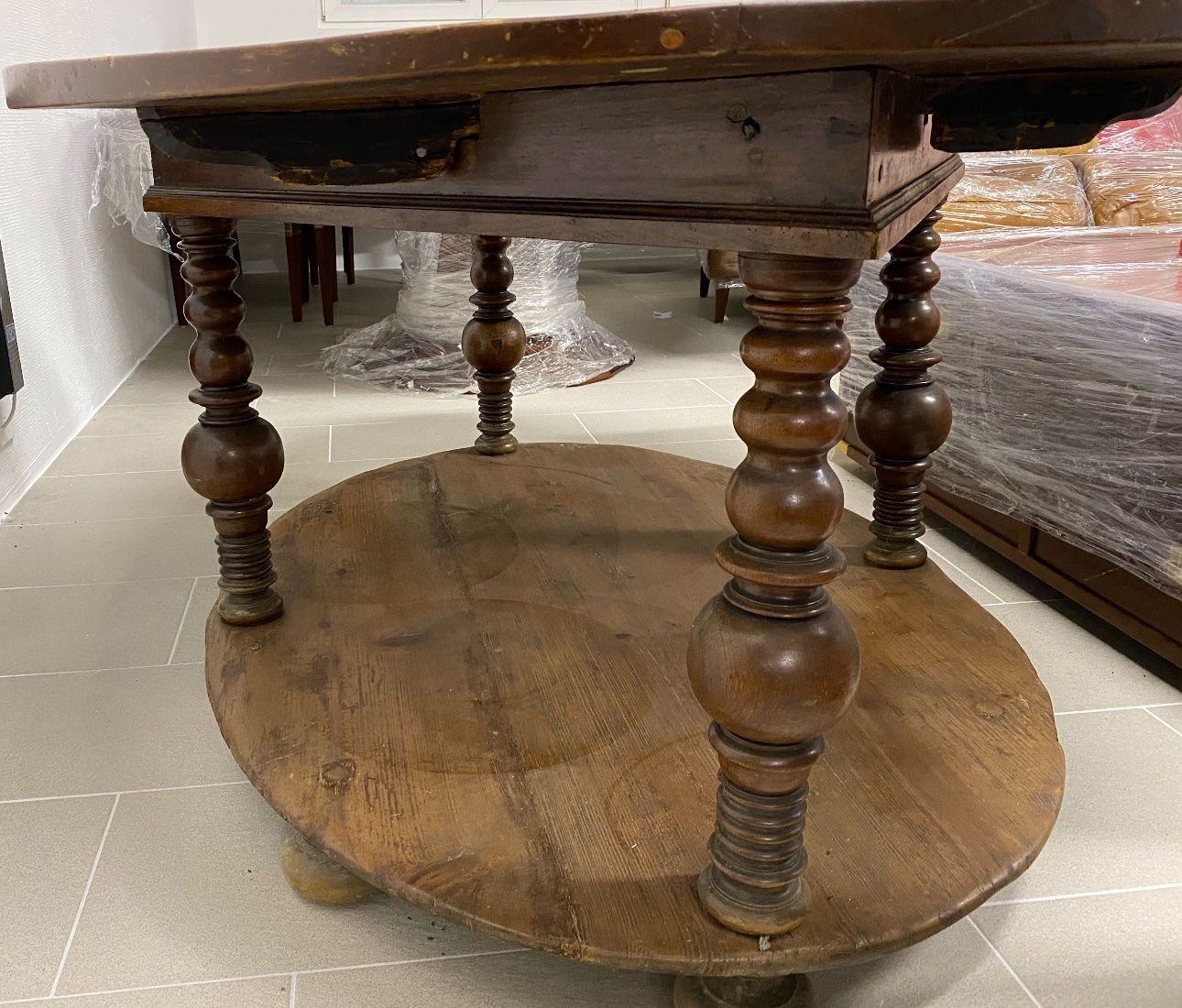 Tavoli: Table Louis Philippe en Noyer Massif – Usato da Oeschseite venduto da -Luxury-On-Line- 2