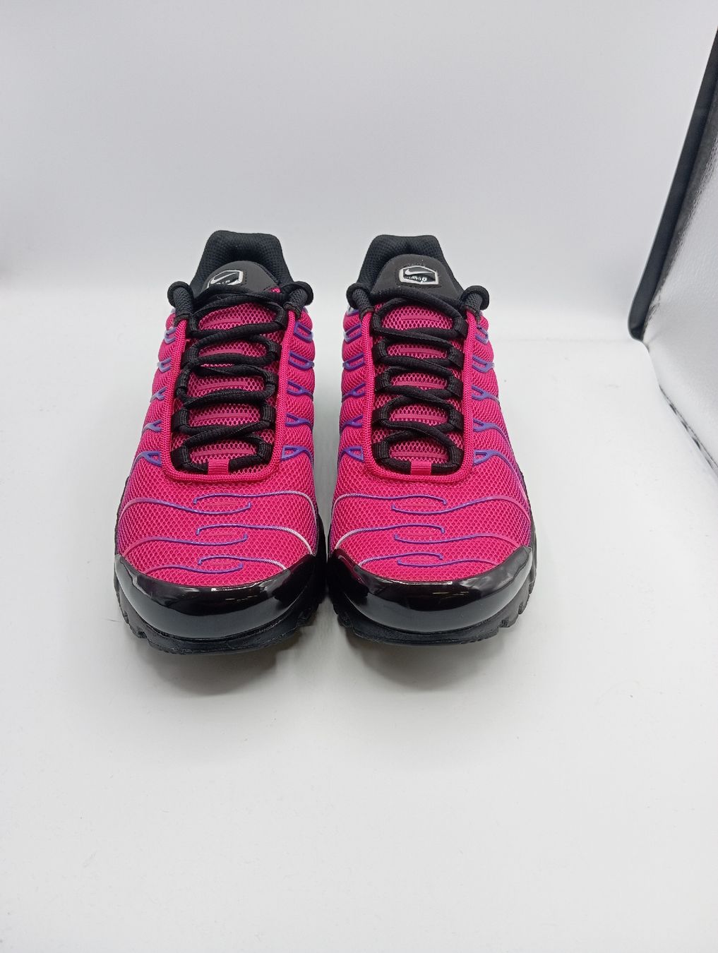 Nike Herrenschuhe: Nike Air Max Plus - Fireberry (EU39) – Neu und originalverpackt aus Schaffhausen von outlez 3