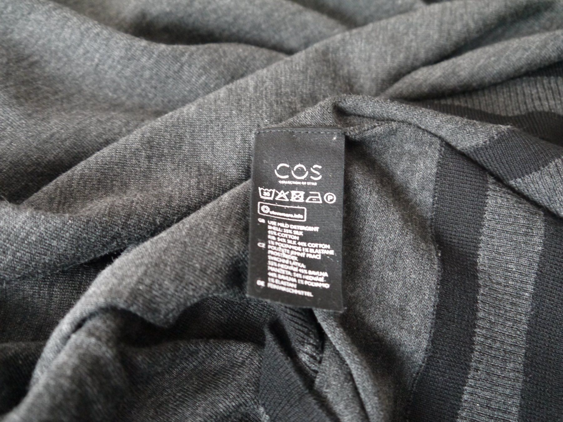 Cos Pulls & Sweat-shirts: COS Pullover aus Seide, Cotton Gr.M – D'occasion à Hagendorn par Blaf 3