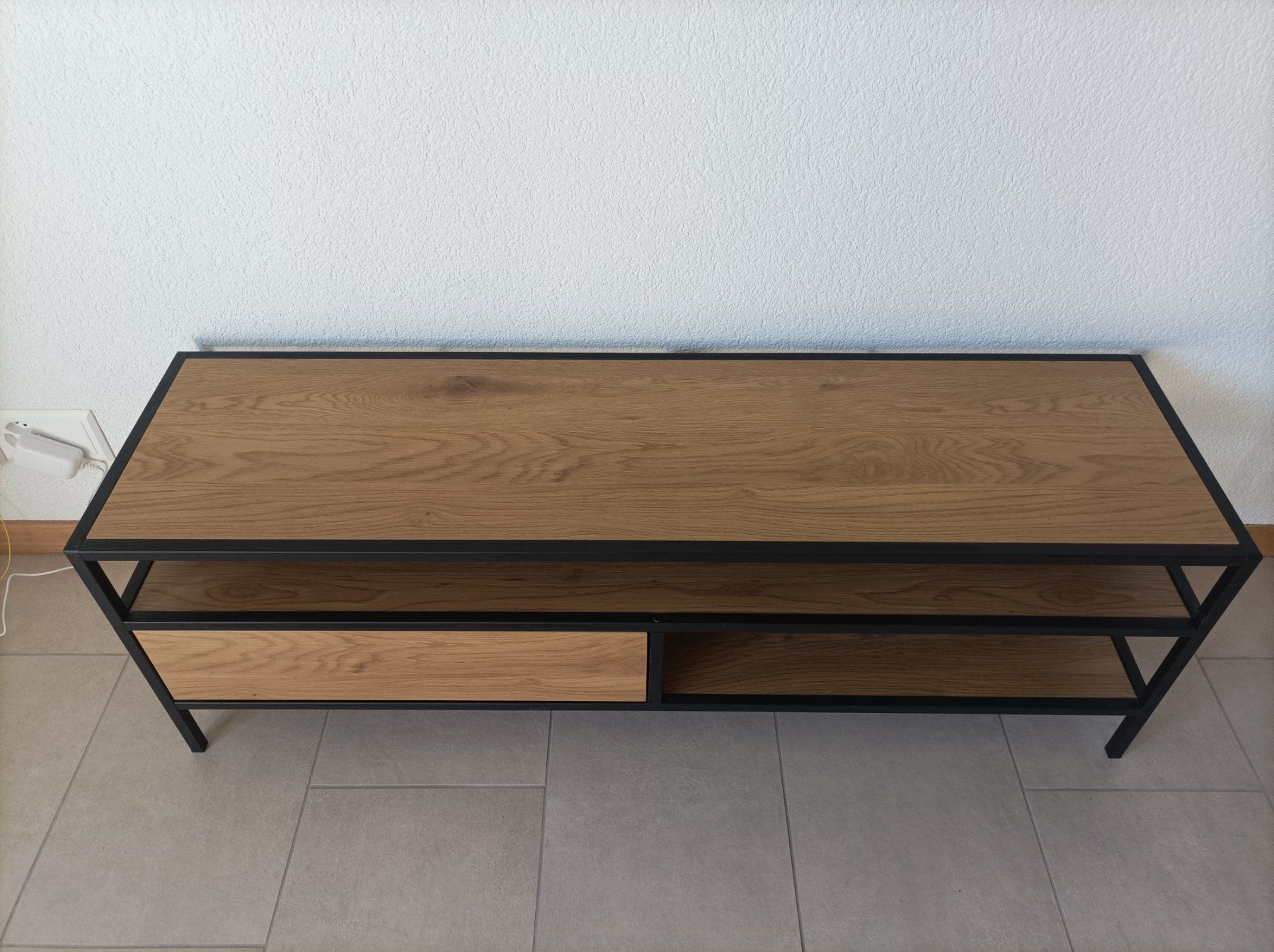 Mobili TV: Meuble 120x33x40cm – Usato da Lausanne venduto da hdo_d2mm 1