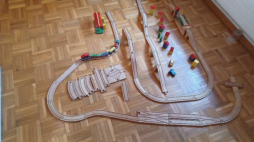 Brio Jouets: Brio Holzeisenbahn – D'occasion à Suberg par klarsicht_91