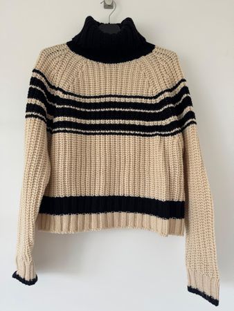 Essentiel Antwerp Kragenpullover