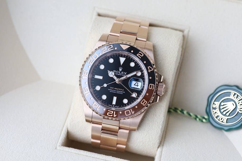Rolex Montres: Rolex GMT Master 126715CHNR – D'occasion à Wollerau par RekociTimepieceGmbH