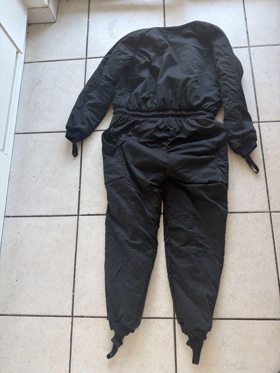 Tauchanzüge: Black winter overall size L used condition – Gebraucht aus winterthur von iva_j2h5 2