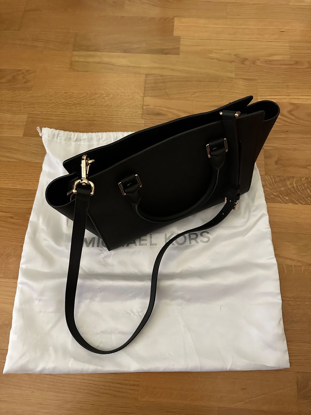 Michael Kors Borse da donna: Sac Michael Kors – Nuovo (secondo la descrizione) da Villars-sur-Glâne venduto da iba_fq5t 1