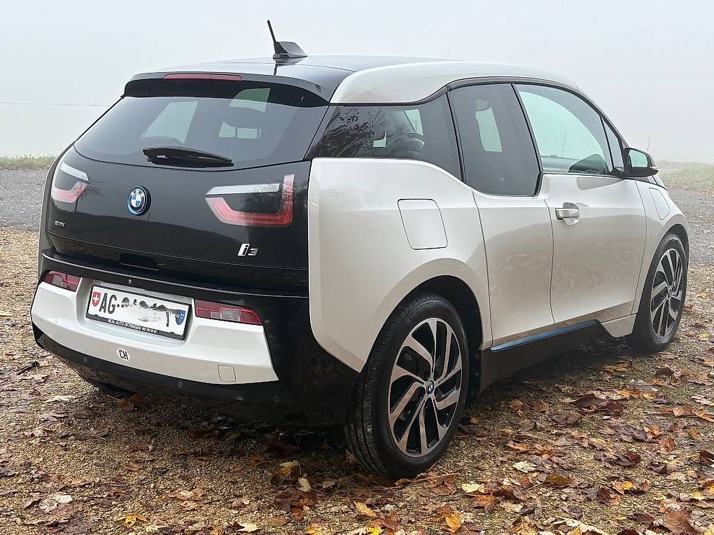 BMW Autos: BMW i3 (60Ah) Range Extender Hybrid – D'occasion à Mumpf par Swiss-Motors 3