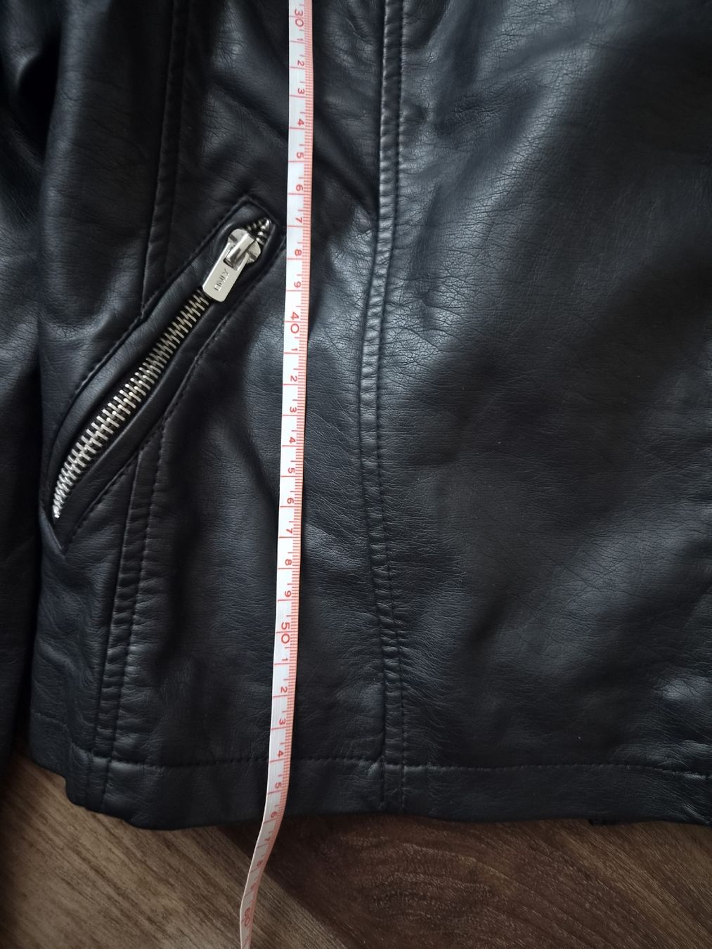 Only Giacche: Schwarze Kunstlederjacke Only Grösse 38 – Usato da Altishofen venduto da tammy05 7