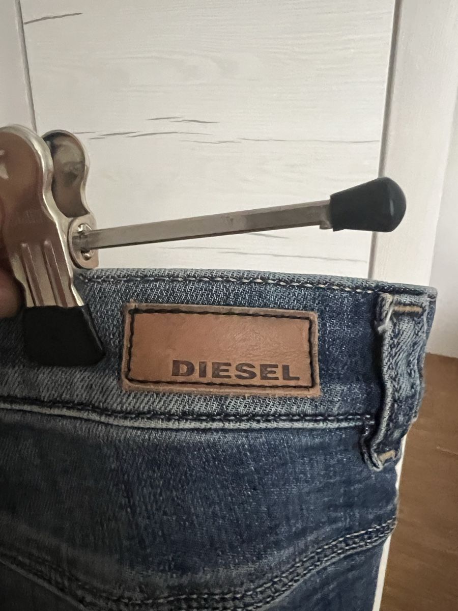 Diesel Jeans: Diesel Jeans Gr. 26 – D'occasion à Wald ZH par zy6_96qz 2
