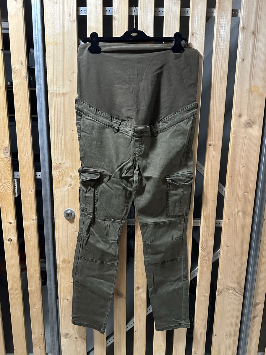 H&M Pantaloni: Umstandshose, H&M, Gr.46 – Usato da Uster venduto da staernli4