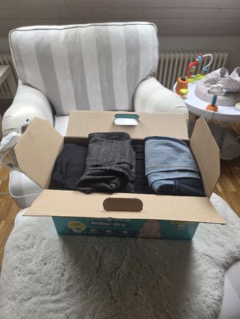 Umstandskleidung, Oberteil Größe M und Hose Größe L 17 Stück