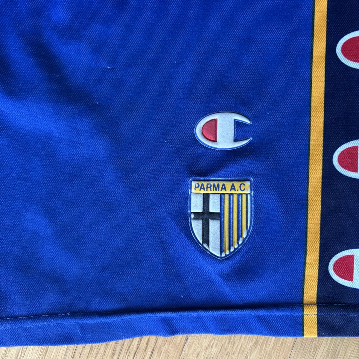 Canottiere & Pantaloni: Parma Calcio Hose Champion 01/02  – Usato da Winterthur venduto da LaBodega 3