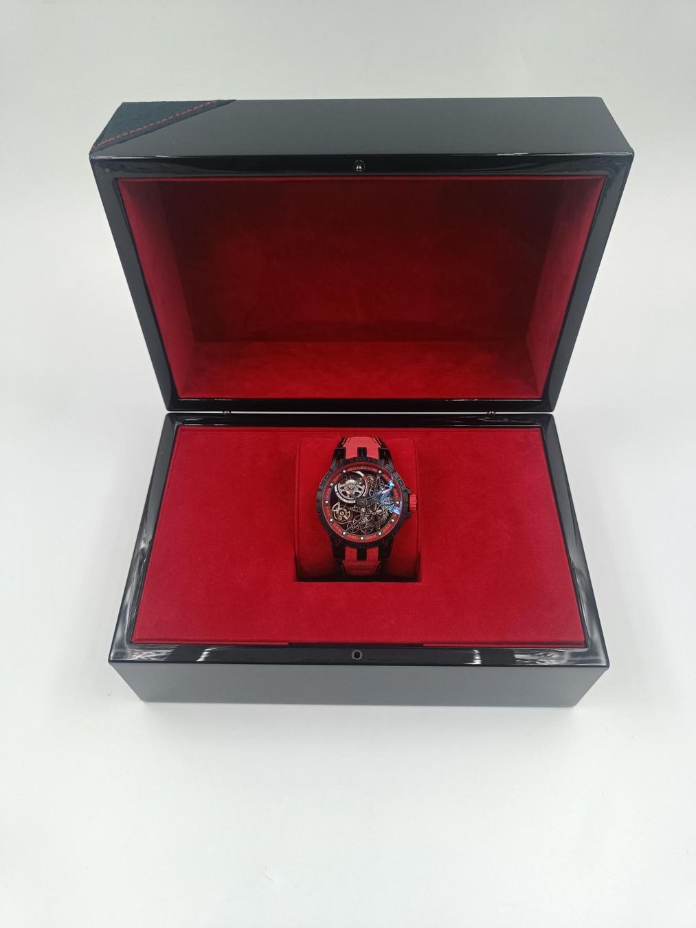 Roger Dubuis Orologi: ROGER DUBUIS "EXCALIBUR SPIDER", AUTOMATIC SKELETON PIRELLI – Usato da Luzern venduto da EdiGem 1