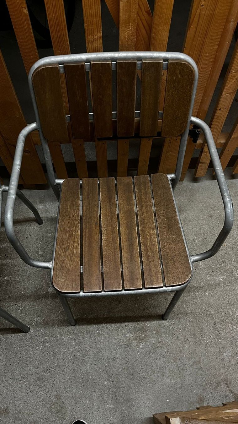 Chaises: 2Stk. massive Outdoor Stühle – D'occasion à Uster par KarlZH 2