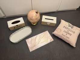 6 Stk. Vintage Set, Kleenex Boxen, Weltkugel, Kissen, Schild