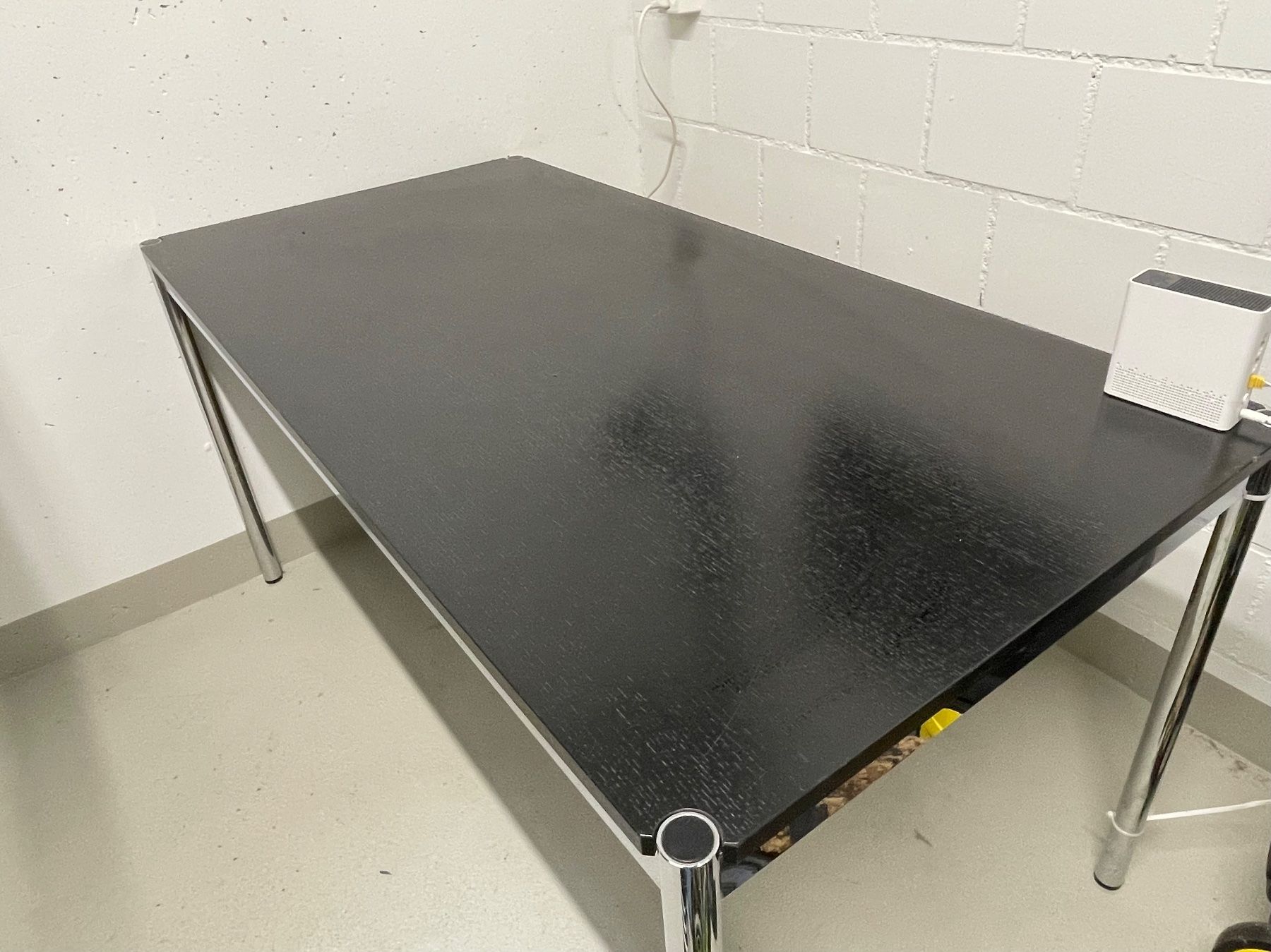 Tisch USM Haller 175x75 cm, Schwarz (Gebraucht) in Muri b. Bern für CHF ...