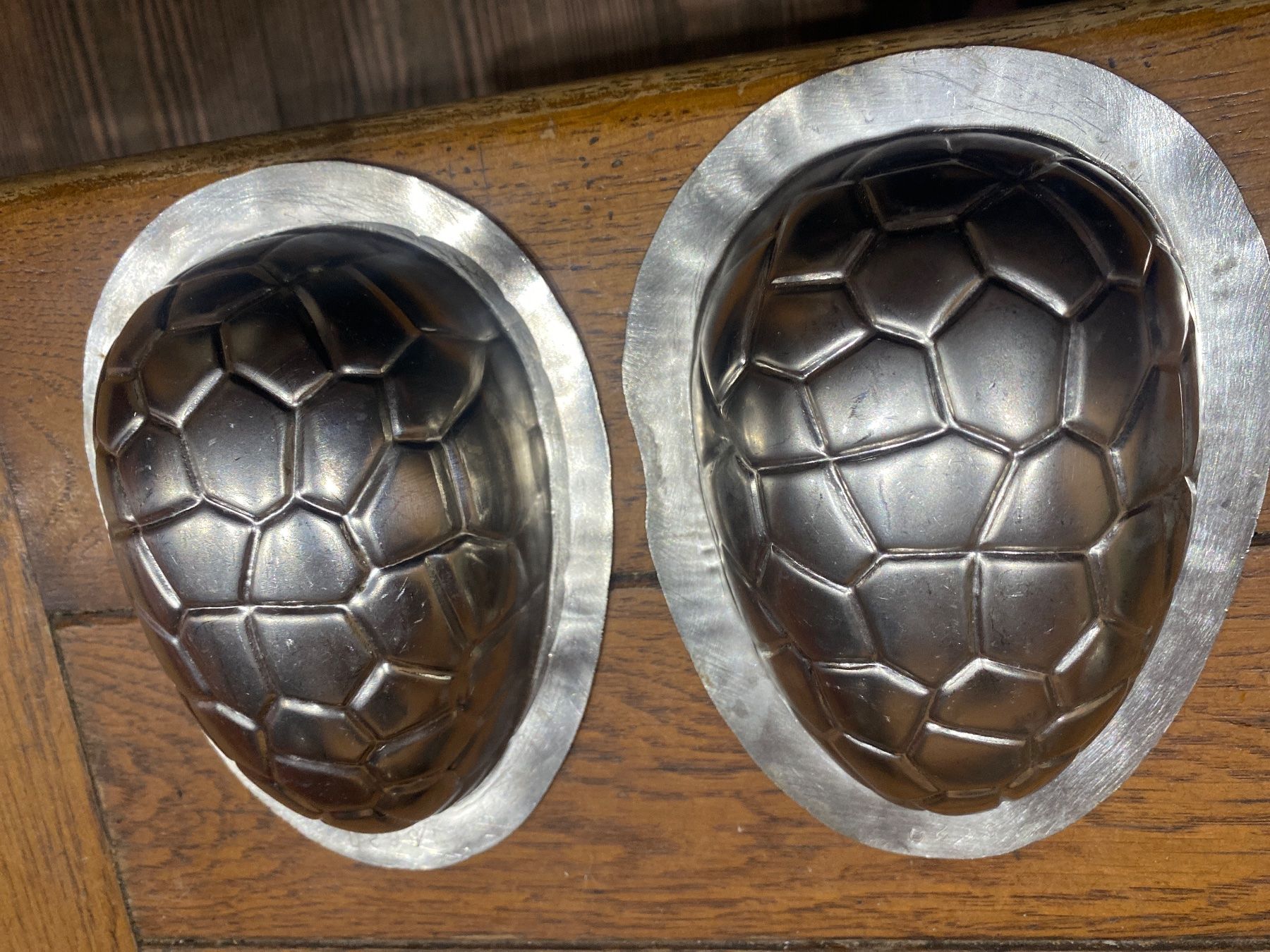 Teglie da forno: Moule chocolat schokoladenform œuf 13cm – Usato da Lajoux JU venduto da Briard0