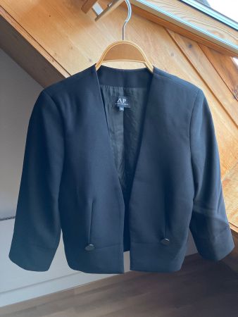 schwarzer Bolero Gr. 34